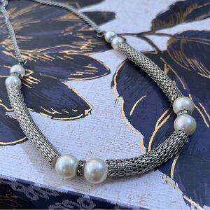 Vintage 1990s Silver Mesh Rhinestone Bead and Faux Pearl Necklace